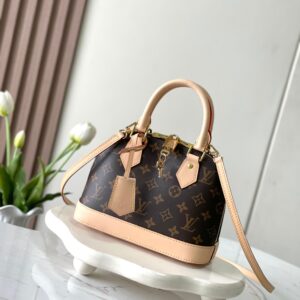 Louis Vuitton Alma Handbag M53152
