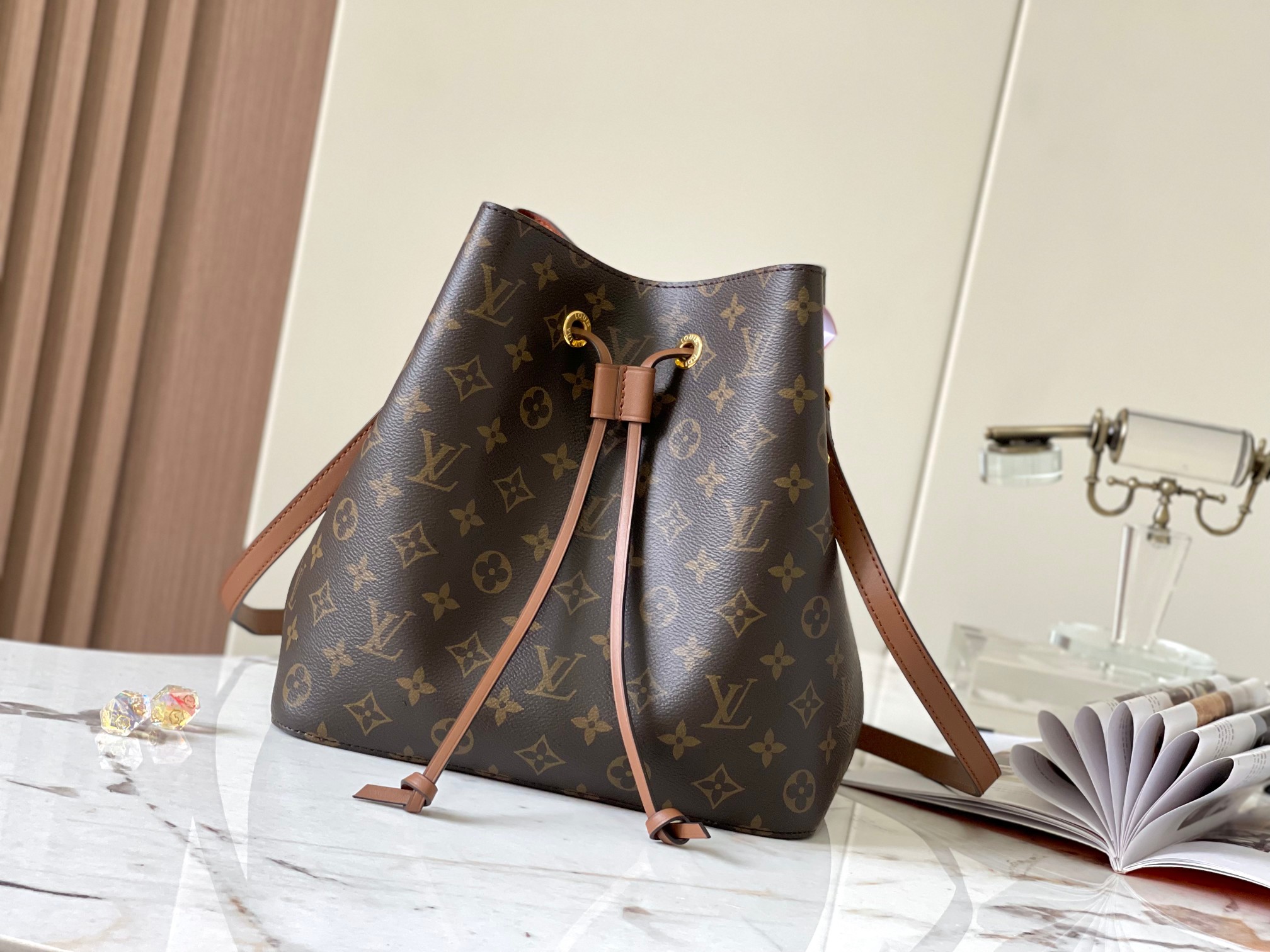 Louis Vuitton NéoNoé Bucket Shoulder Bag