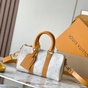 Louis Vuitton Keepall Bandoulière 25 Leather Crossbody Bag