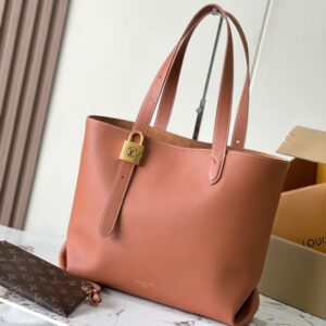 Low Key Cabas Medium Handbag