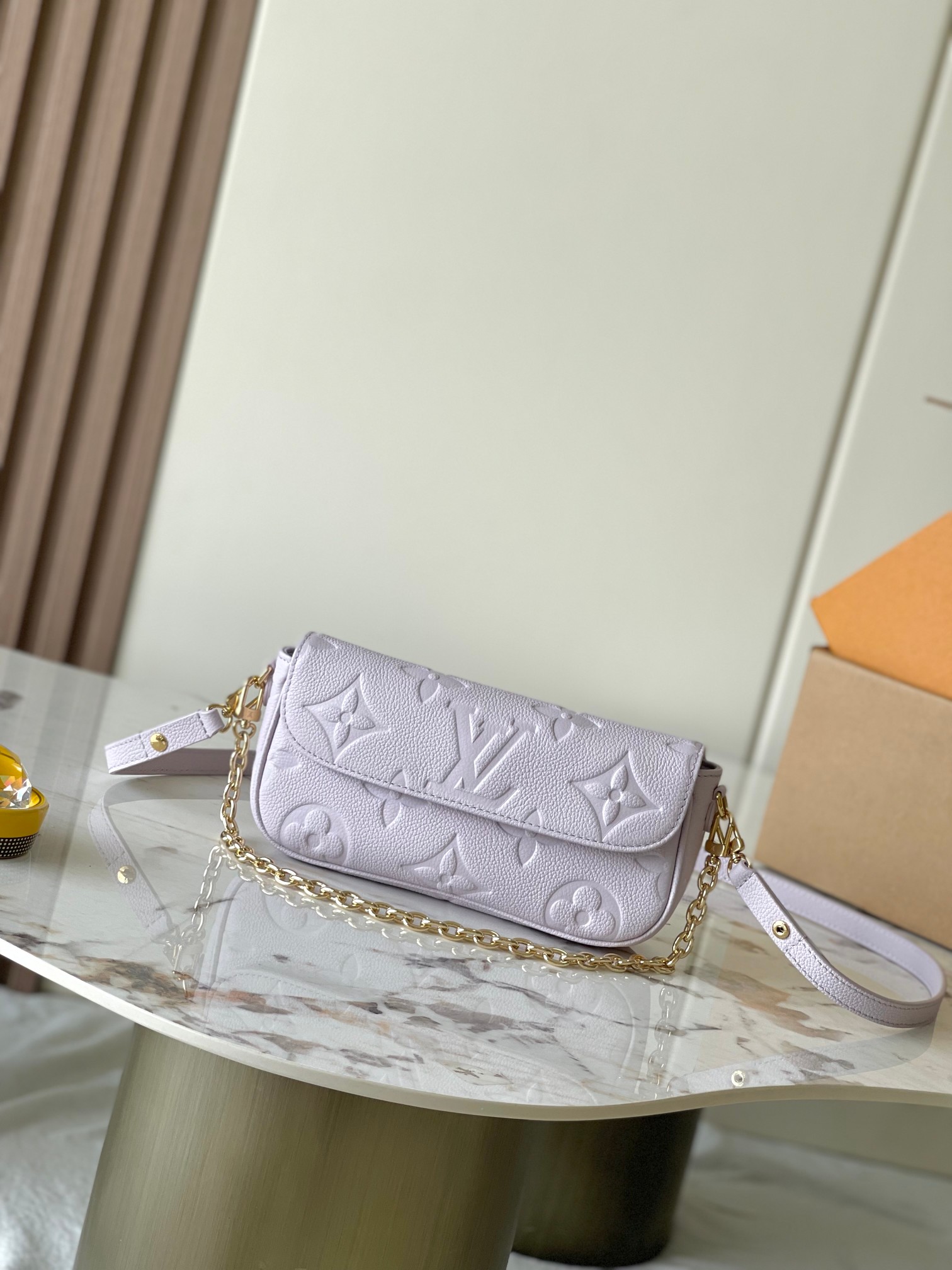 Wallet On Chain Ivy Leather Handbag