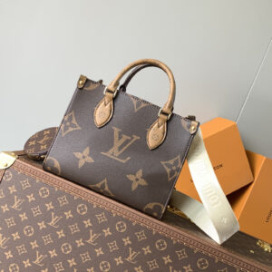 Louis Vuitton OnTheGo Small Tote Bag M46373