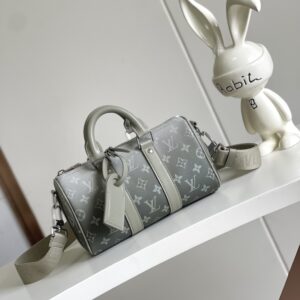 Louis Vuitton Keepall 25 Pillow Bag
