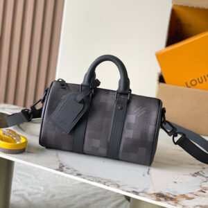 Keepall Bandoulière 25 Leather Crossbody Bag