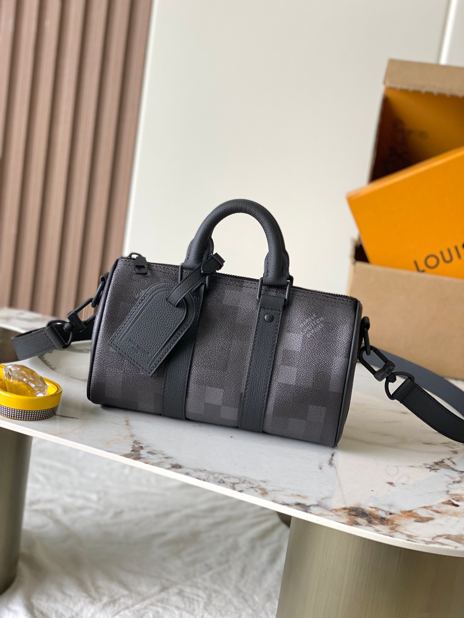 Keepall Bandoulière 25 Leather Crossbody Bag