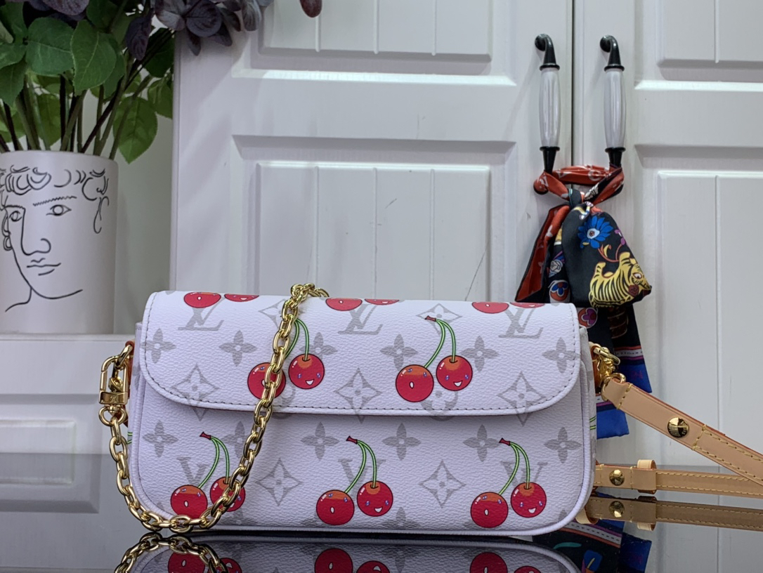Louis Vuitton x Takashi Murakami Wallet on Chain Ivy, White Cherry