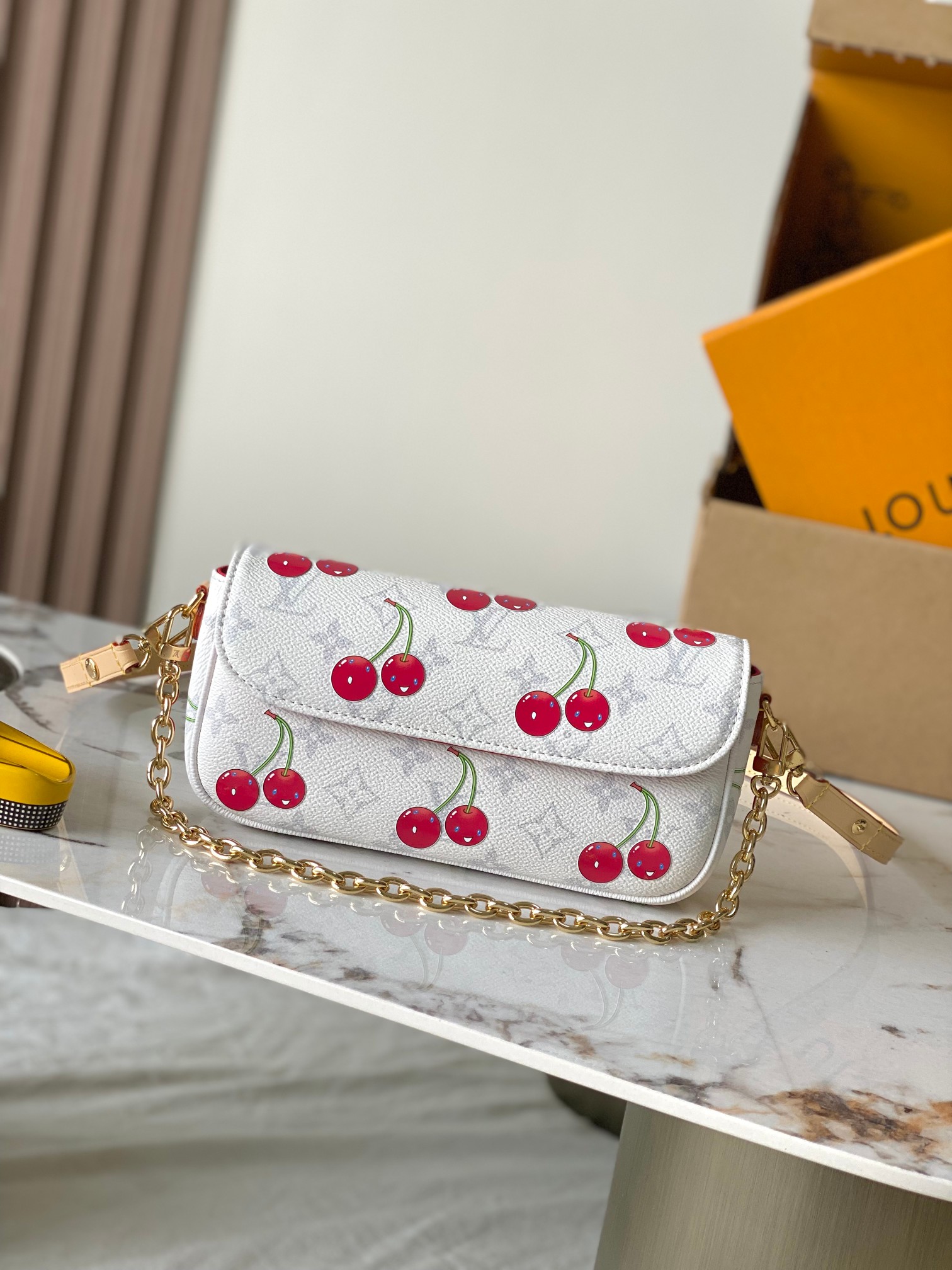 Wallet On Chain Ivy Crossbody Bag