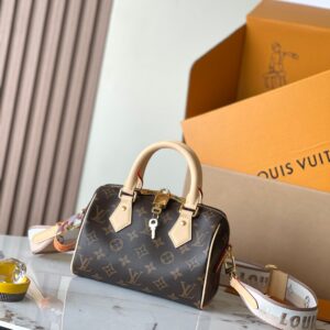 Louis Vuitton Speedy Bandoulière 20 Handbag