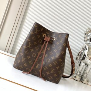 Louis Vuitton NéoNoé Bucket Bag in Monogram Canvas