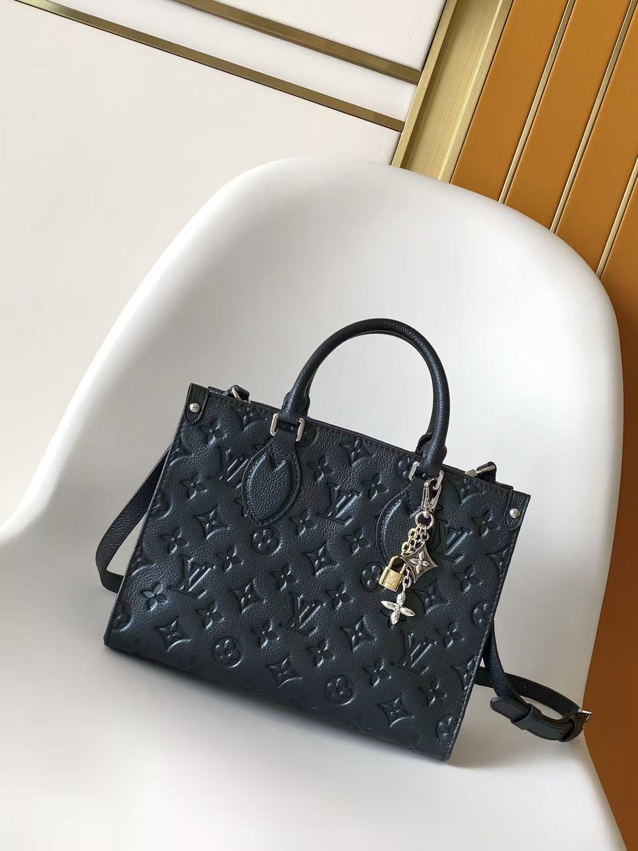Louis Vuitton OnTheGo Tote Bag
