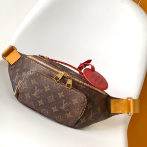 Louis Vuitton Rush Belt Bag M11539
