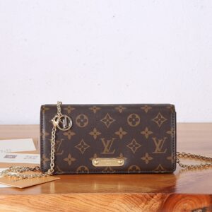 Lily Wallet On Chain in Monogram Canvas