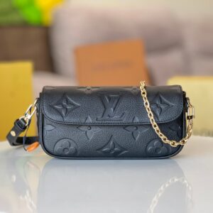 Louis Vuitton Wallet on Chain Ivy Shoulder Bag