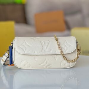 Louis Vuitton Wallet on Chain Ivy Shoulder Bag