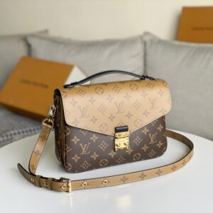 Louis Vuitton Pochette Métis Crossbody Bag