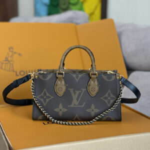 Louis Vuitton OnTheGo East West Handbag in Monogram Giant Canvas