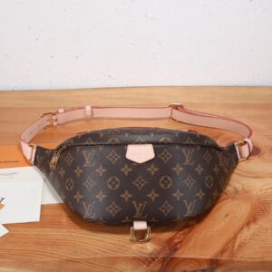 Louis Vuitton Monogram Belt Bag M43644