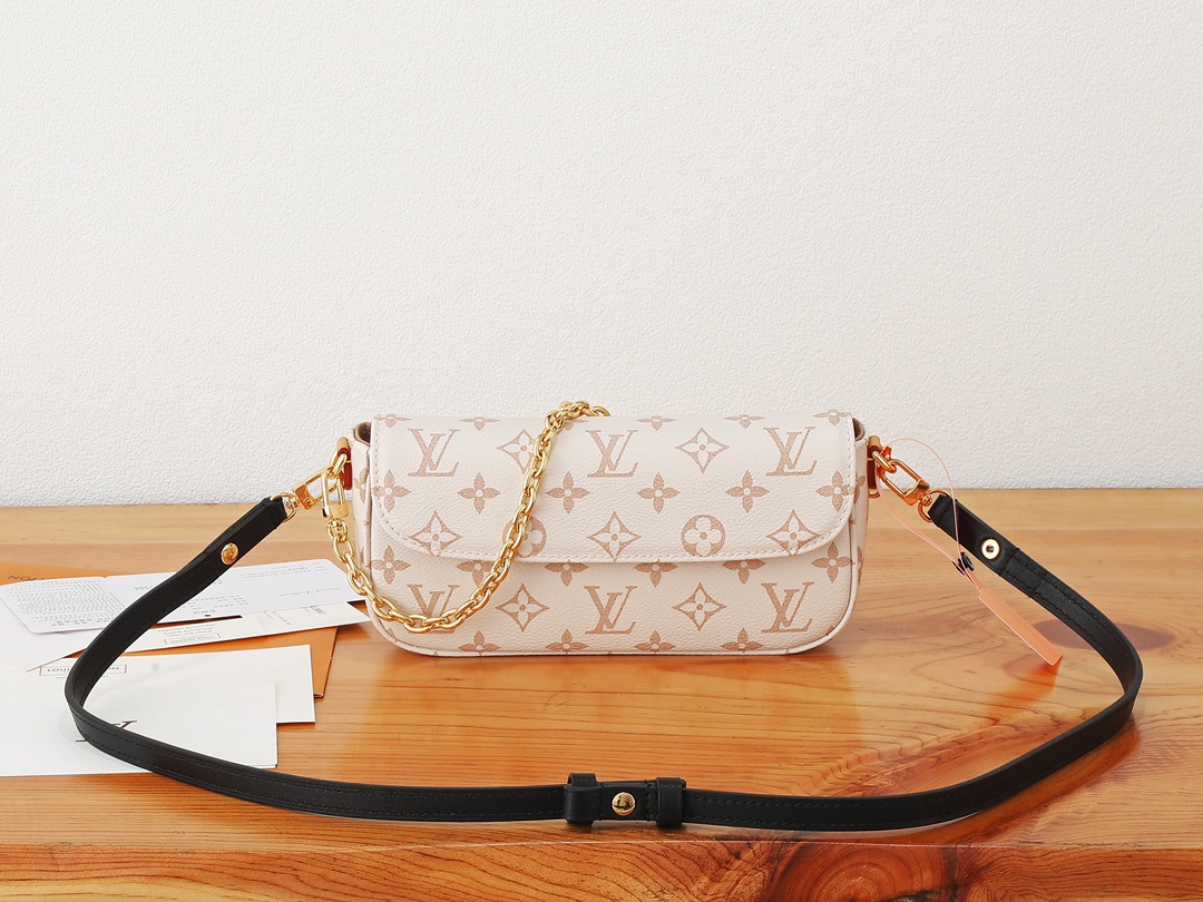 Louis Vuitton Wallet On Chain Ivy in Monogram Dune Canvas