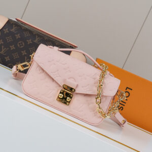 Louis Vuitton Pochette Métis East West Shoulder Bag