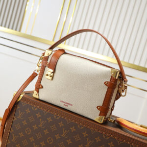 Louis Vuitton Side Trunk Medium Shoulder Bag in Natural Canvas