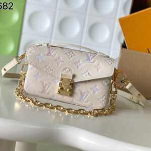 Louis Vuitton Pochette Metis East West Handbag