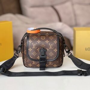 Louis Vuitton M46973 Quest Messenger Bag in Monogram Macassar Canvas