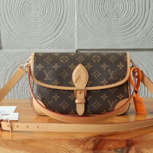 Louis Vuitton Diane Monogram Canvas Shoulder Bag M45985