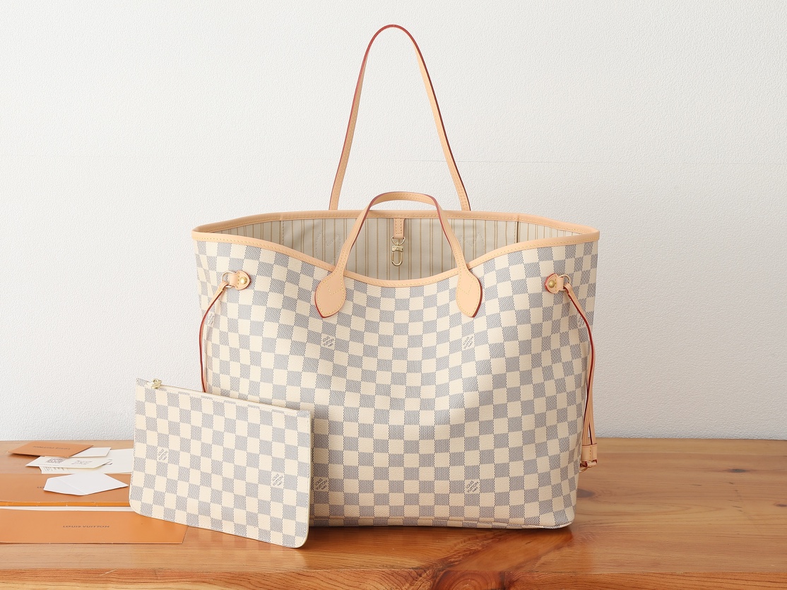 Louis Vuitton Neverfull Large Tote Bag in Damier Azur