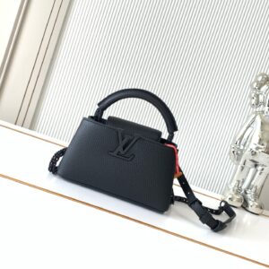 Capucines BB Handbag