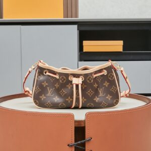 Louis Vuitton M29537 Monogram East-West Drawstring Shoulder Bag