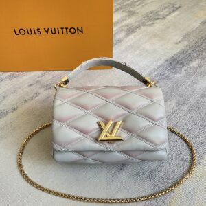 GO-14 Medium Leather Handbag