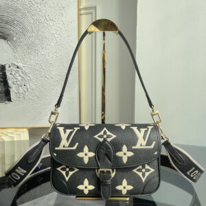 Louis Vuitton Diane Bag M46584 in Black