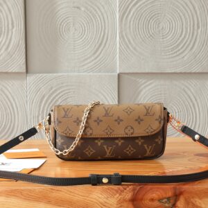 Louis Vuitton Wallet On Chain Ivy in Monogram Reverse Canvas