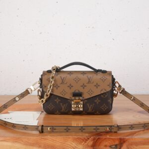 Louis Vuitton Pochette Métis East West Crossbody Bag