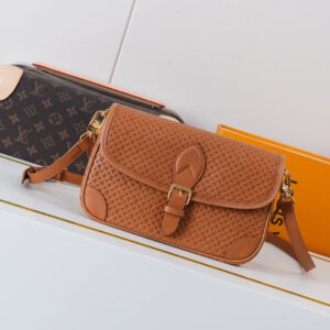 Louis Vuitton Diane PM Noisette Shoulder Bag