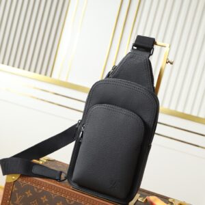 Louis Vuitton Avenue Sling Bag PM in Black
