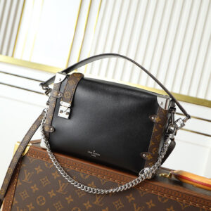 Louis Vuitton Side Trunk Vibe Leather Bag M15195