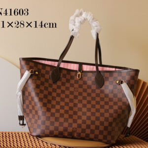 Louis Vuitton Neverfull MM Tote Bag