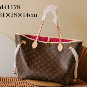 Louis Vuitton Neverfull MM Monogram Canvas Tote Bag