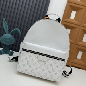 Louis Vuitton Discovery Backpack in Monogram Shadow Leather, M31061