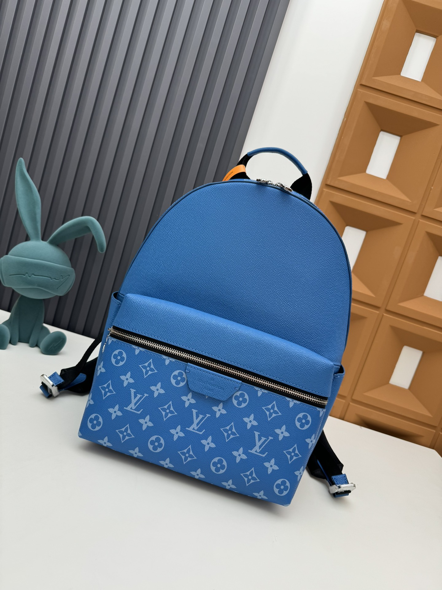 Louis Vuitton Discovery Backpack M31026 in Blue Monogram Shadow Leather