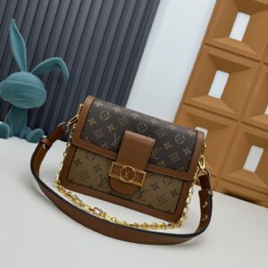 Louis Vuitton Dauphine MM Handbag