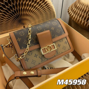 Louis Vuitton Dauphine MM Handbag