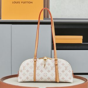 Louis Vuitton Cosmetic Pouch M28953 / M2A457