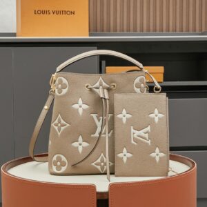 Louis Vuitton NeoNoe Medium Bucket Bag