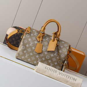 Louis Vuitton Speedy Bandoulière 30 Monogram Handbag