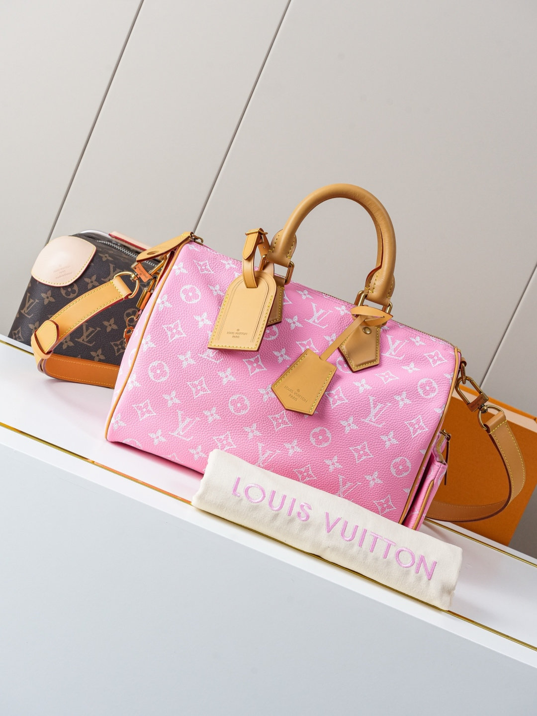 Louis Vuitton Speedy Bandoulière 30 Handbag