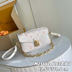 Louis Vuitton Pochette Métis East West Dream Monogram Crossbody Bag