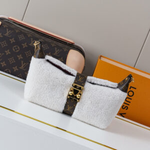 Louis Vuitton LV Ski Pochette Mia Wool Handbag