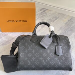 Louis Vuitton Speedy P9 Bandoulière 30 Monogram Leather Handbag